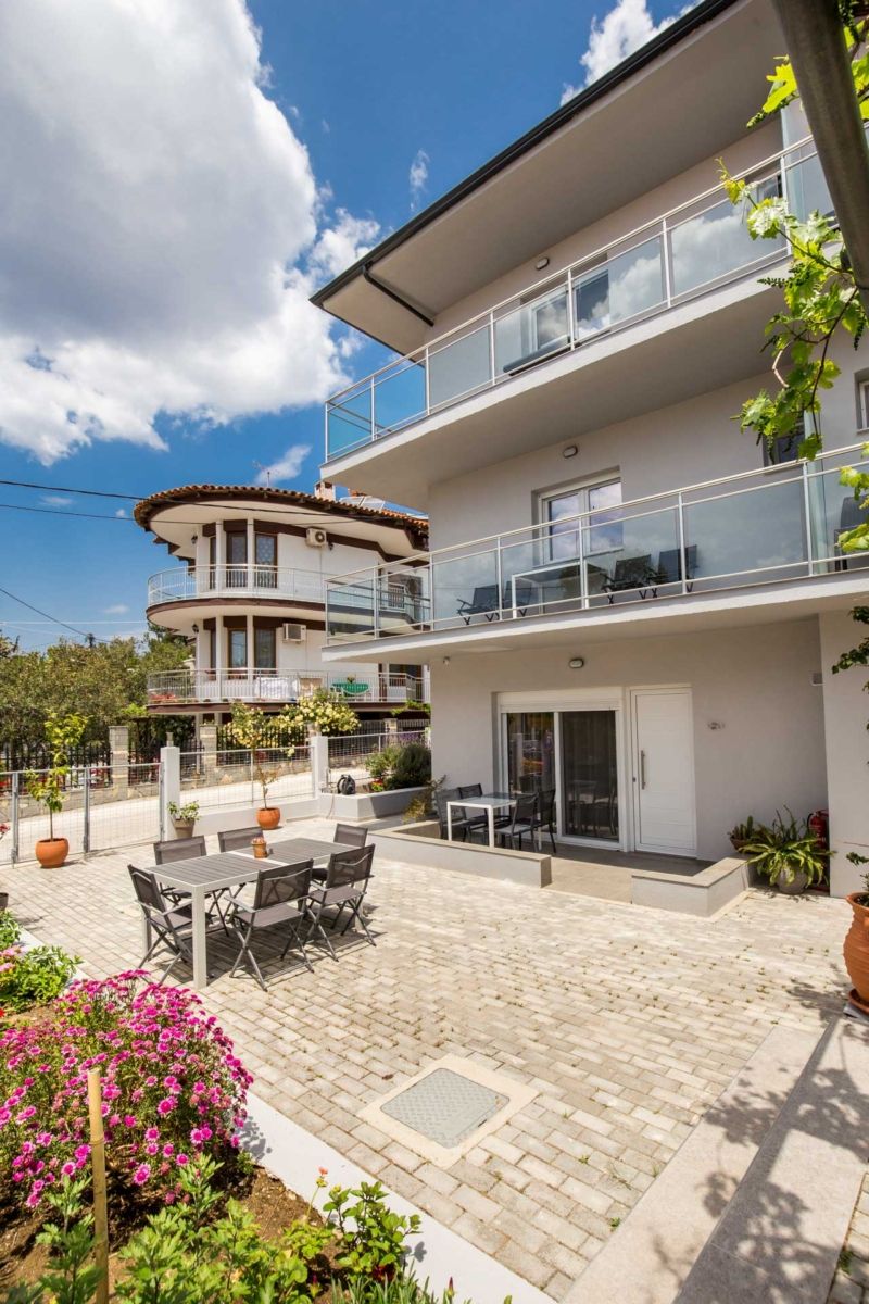 linden-apartments-exterior-23