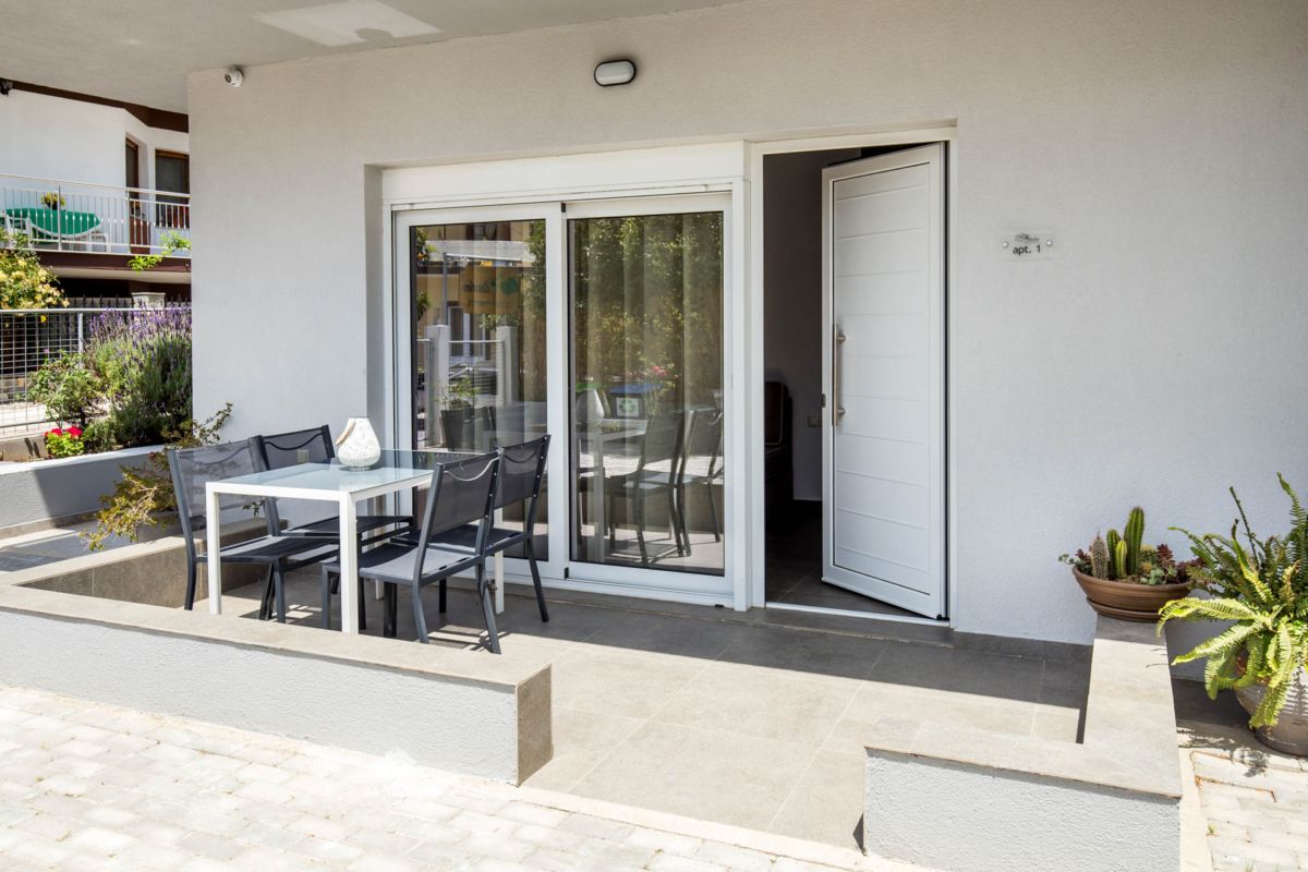 linden-apartments-exterior-27